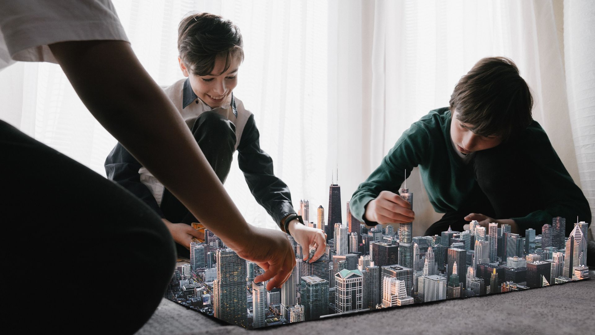 Lego Architecture city skyline set with famous buildings.