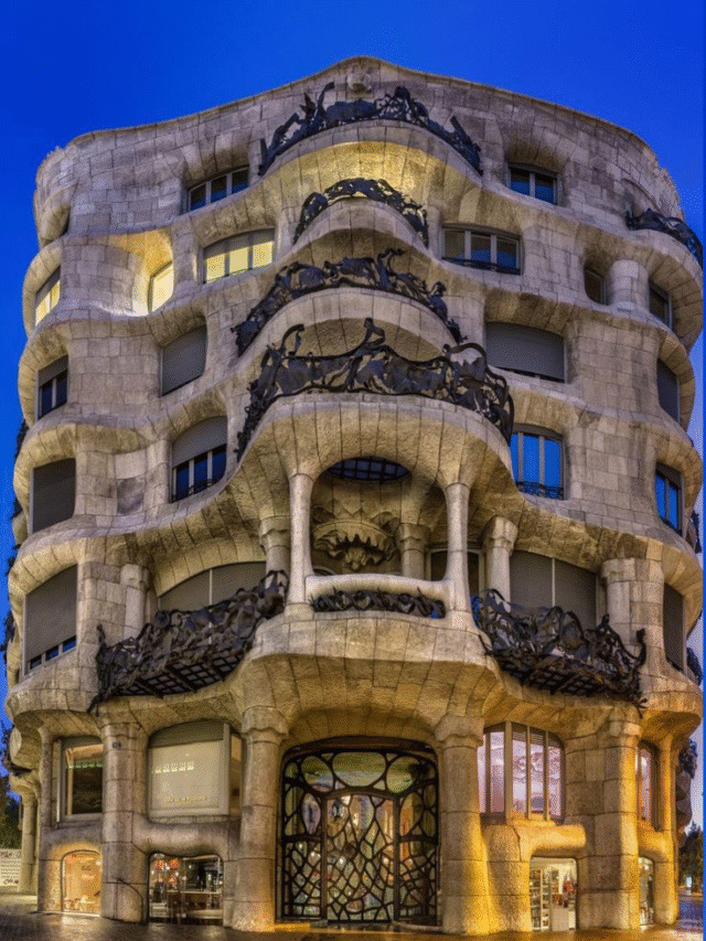 Gaudí Architecture: Iconic Modernist Designs